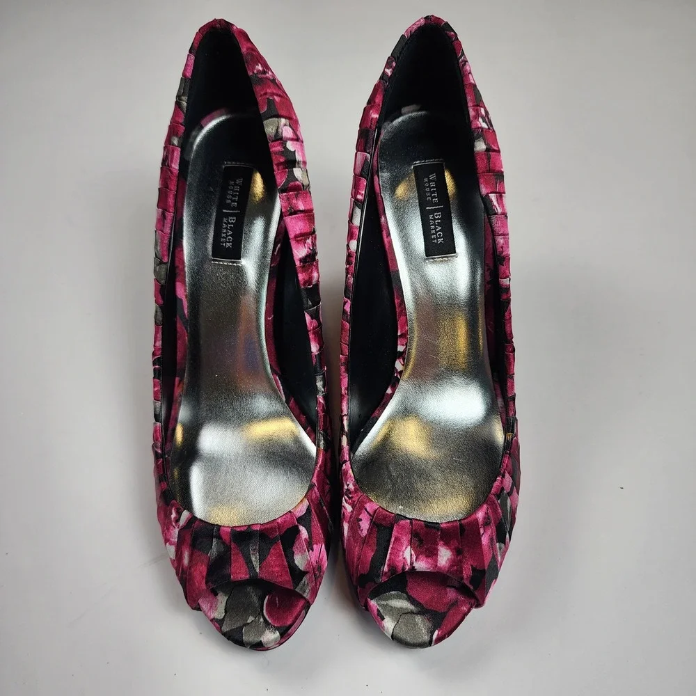 White House Black Market Apple‎ Floral Peep Toe Pumps Pink Black Pleated 8.5M